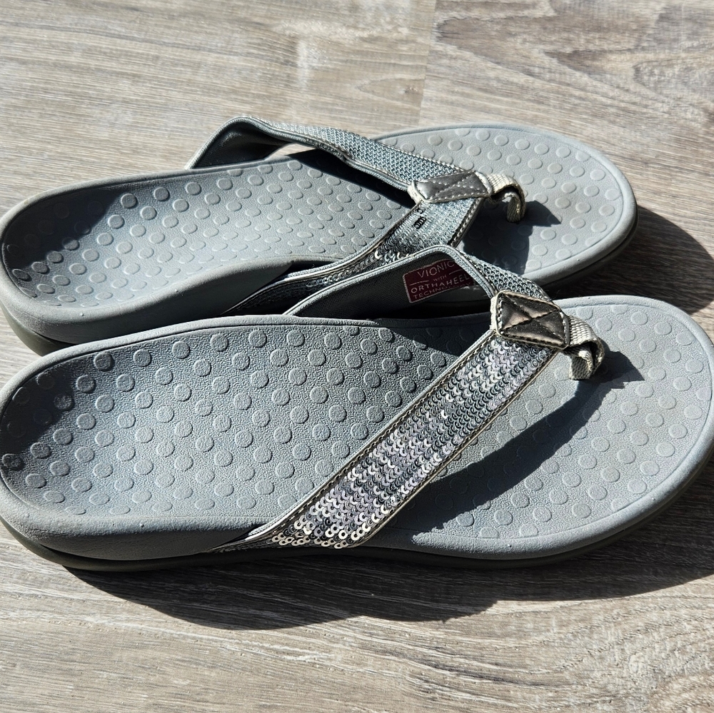 Vionic Tide Sandals, Size 6, Silver Sequin - Picture 2 of 6